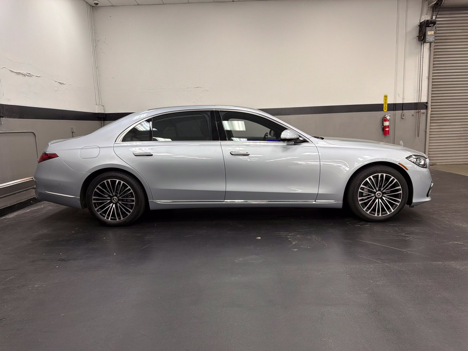 Certified 2023 Mercedes-Benz S 580e 4MATIC Sedan image 3