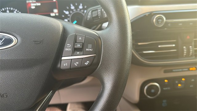 Used 2022 Ford Escape SE image 16