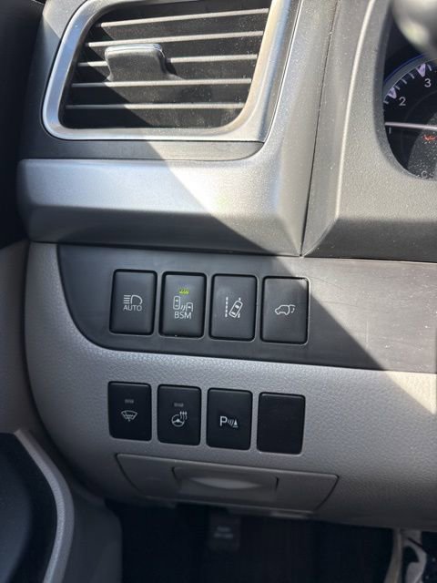 Used 2015 Toyota Highlander Limited Platinum image 19