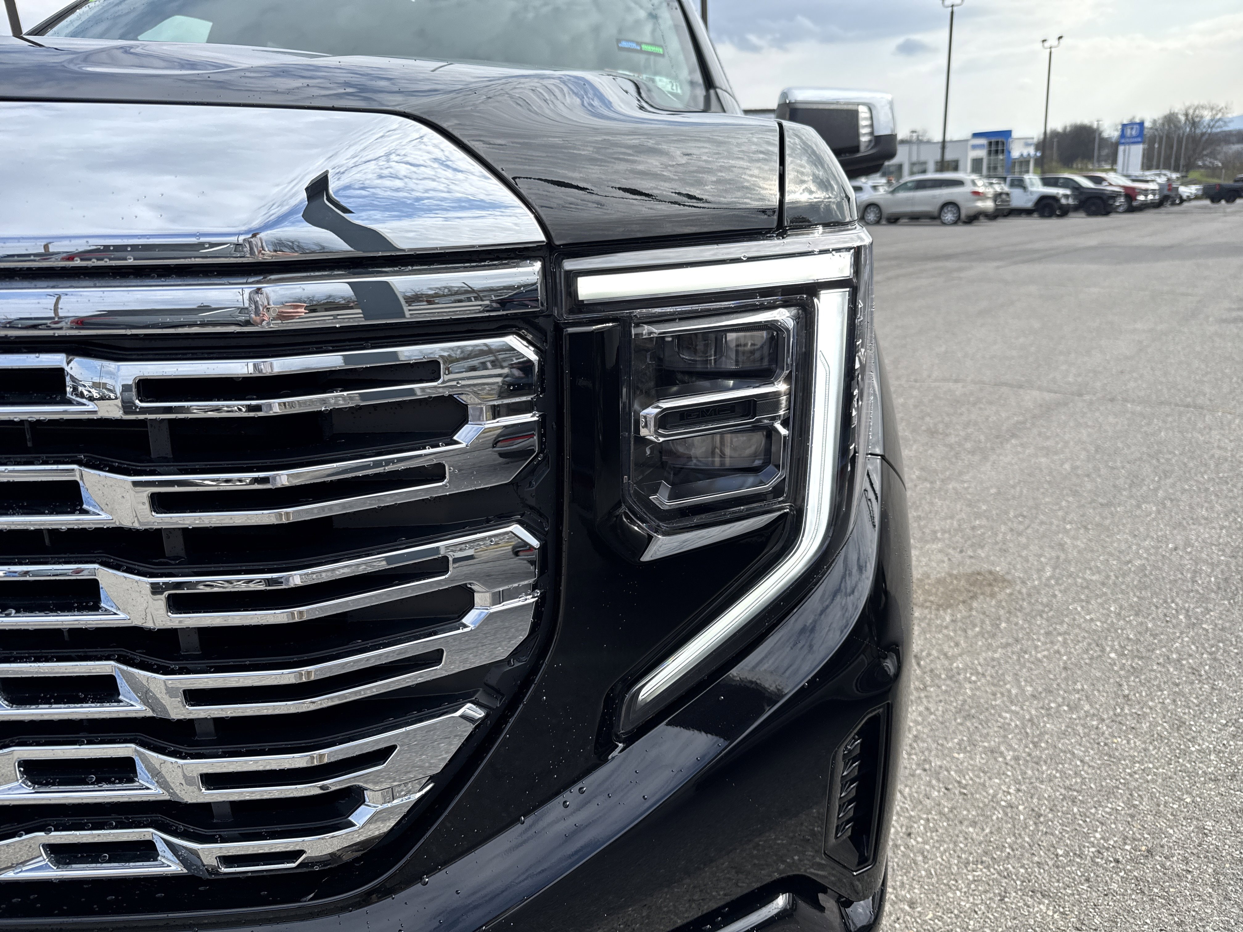 Used 2024 GMC Sierra 1500 Denali w/ Technology Package image 10