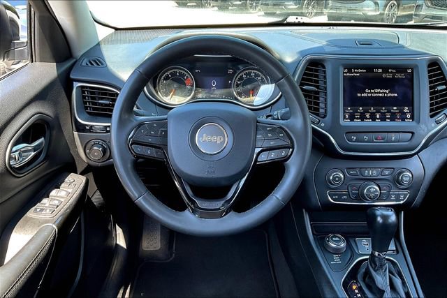 Used 2023 Jeep Cherokee Altitude Lux image 8