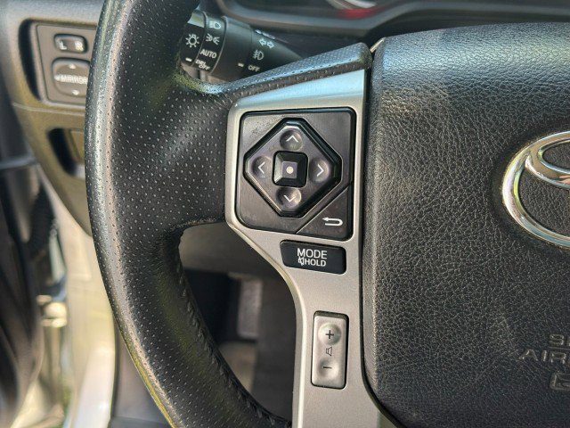 Used 2014 Toyota 4Runner Limited image 30