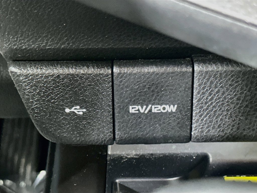 Used 2022 Toyota Camry XSE FWD image 32