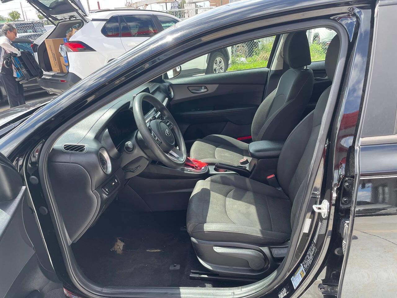 Used 2020 Kia Forte Sedan FWD image 17