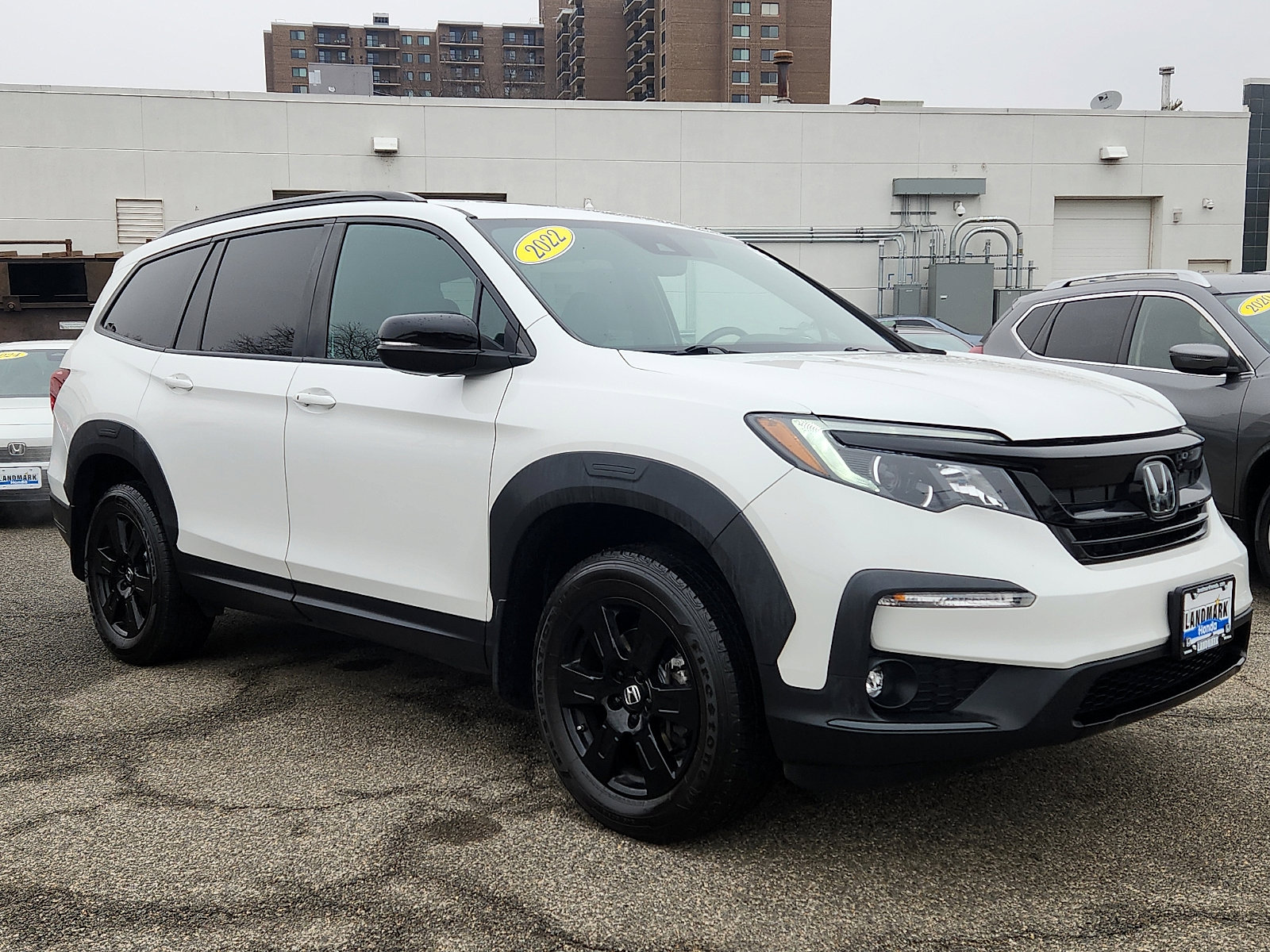 Used 2022 Honda Pilot TrailSport image 3