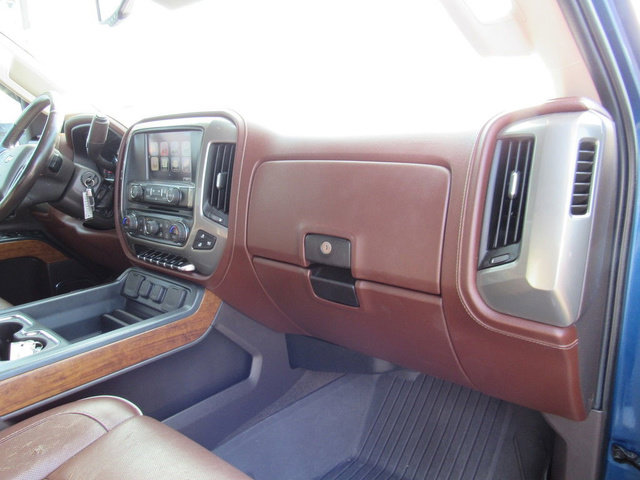 Used 2016 Chevrolet Silverado 2500 High Country w/ Duramax Plus Package AWD/4WD image 15
