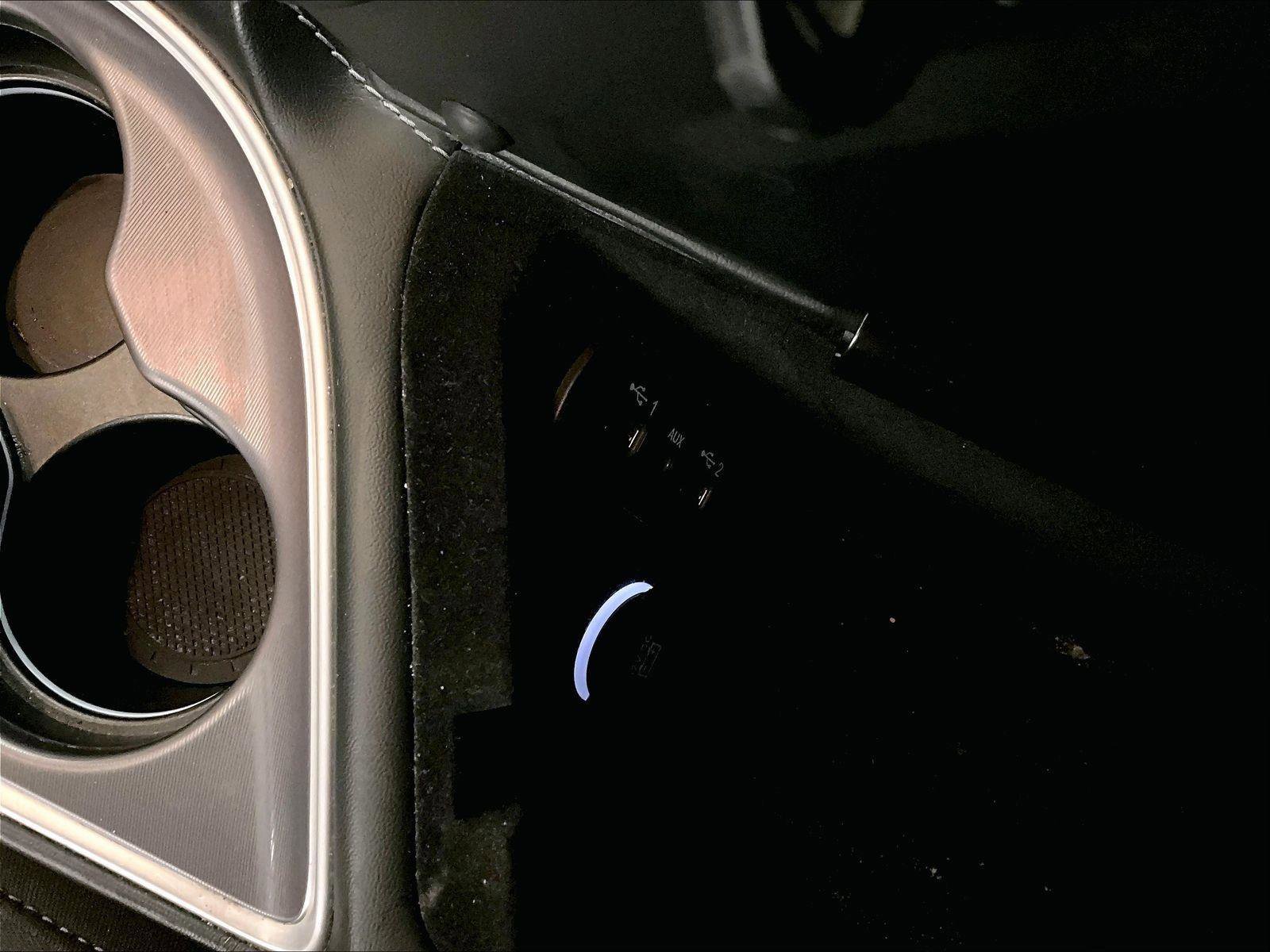 Used 2022 Dodge Challenger SXT w/ Blacktop Package image 31