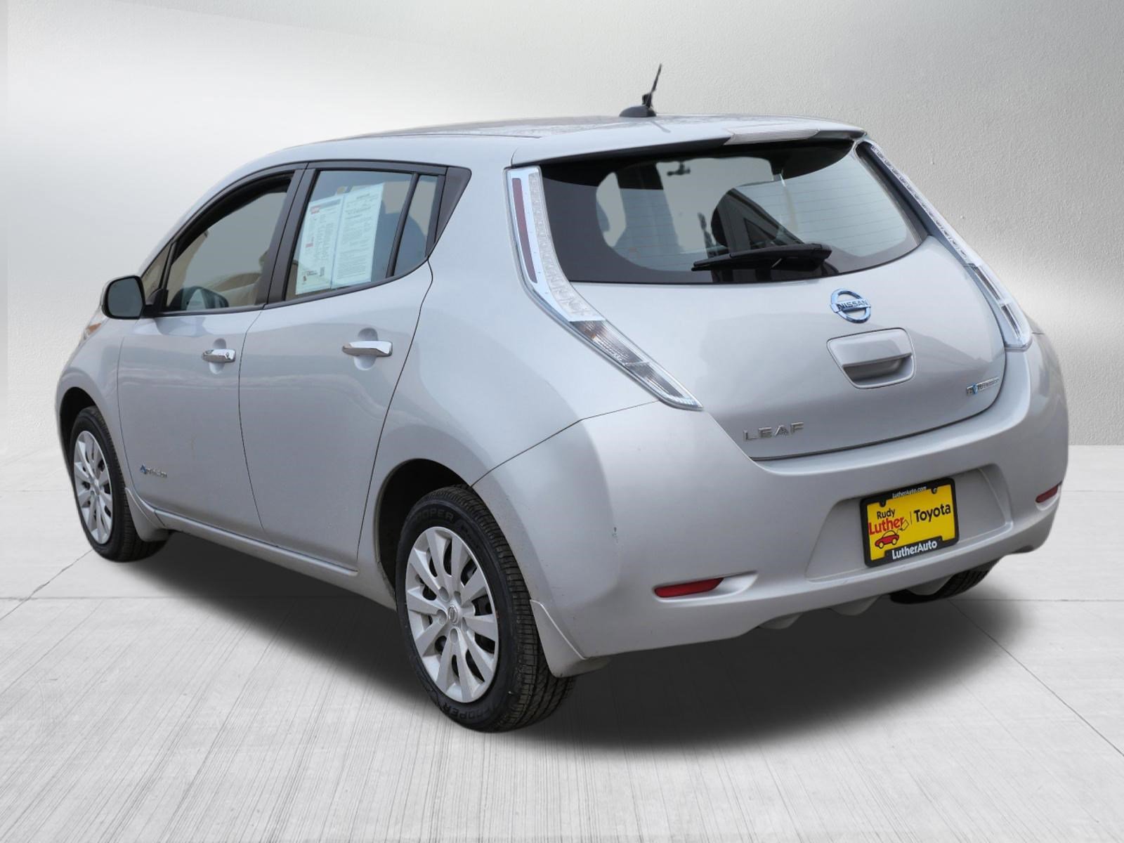 Used 2013 Nissan Leaf S image 5