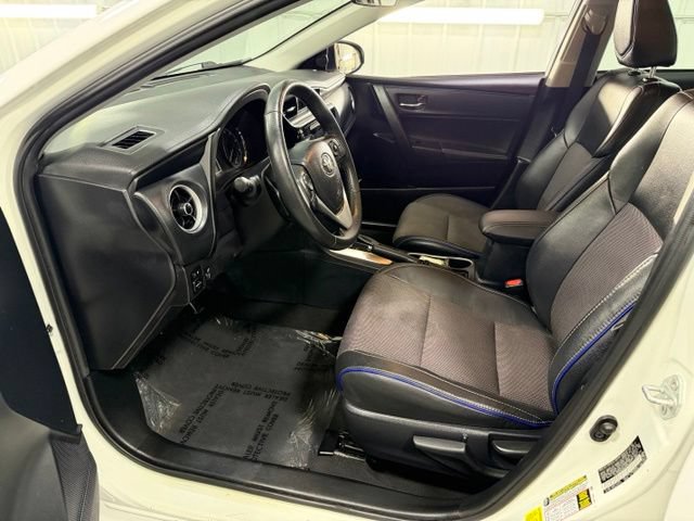Used 2017 Toyota Corolla SE w/ Carpet Mat Package (TMS) FWD image 11