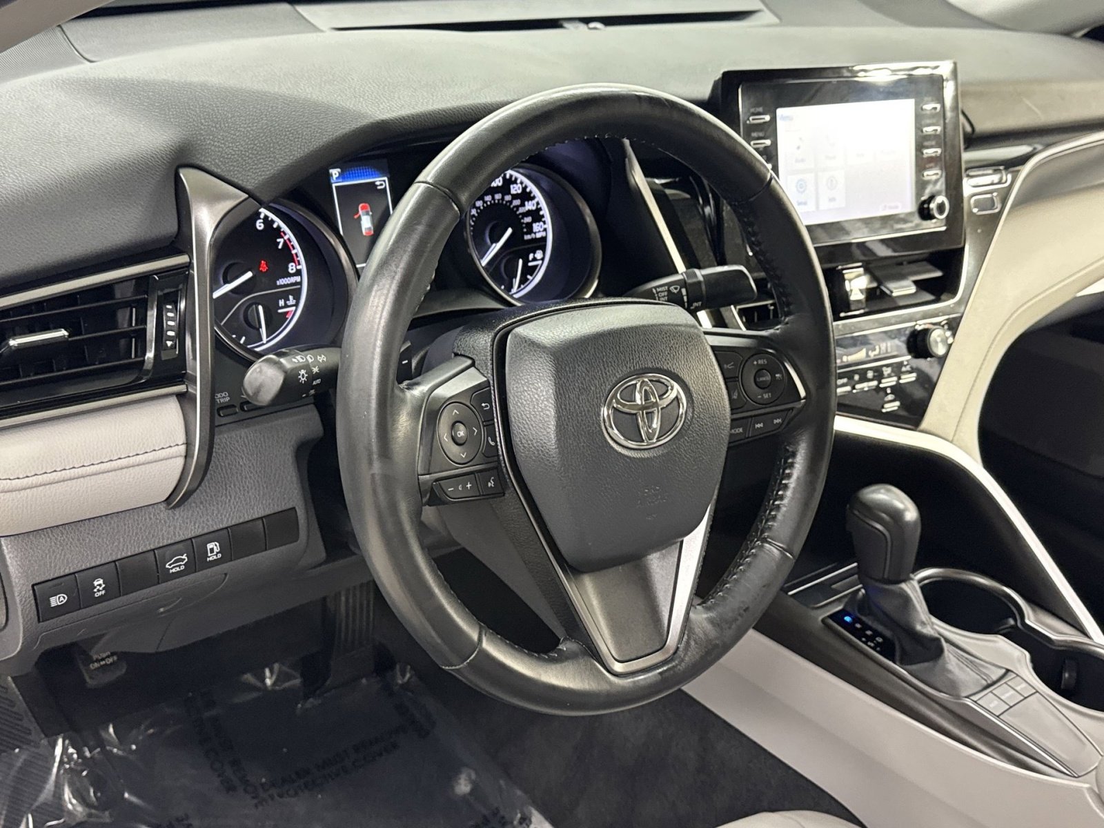 Used 2022 Toyota Camry SE image 7