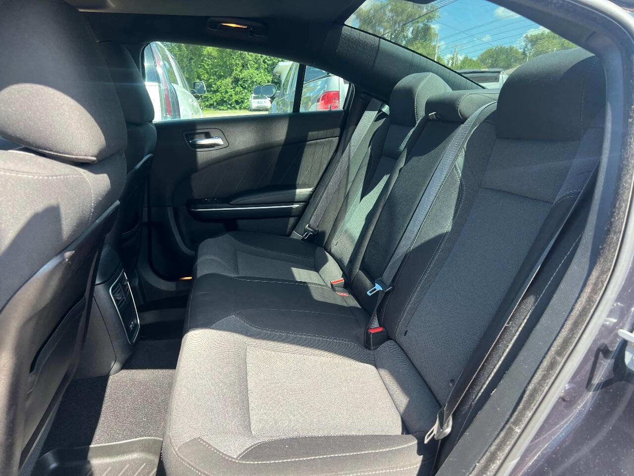 Used 2019 Dodge Charger SXT image 17