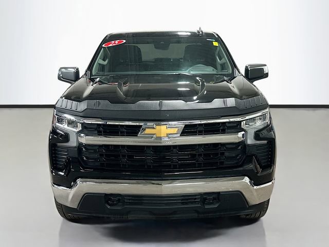 Used 2025 Chevrolet Silverado 1500 LT image 4