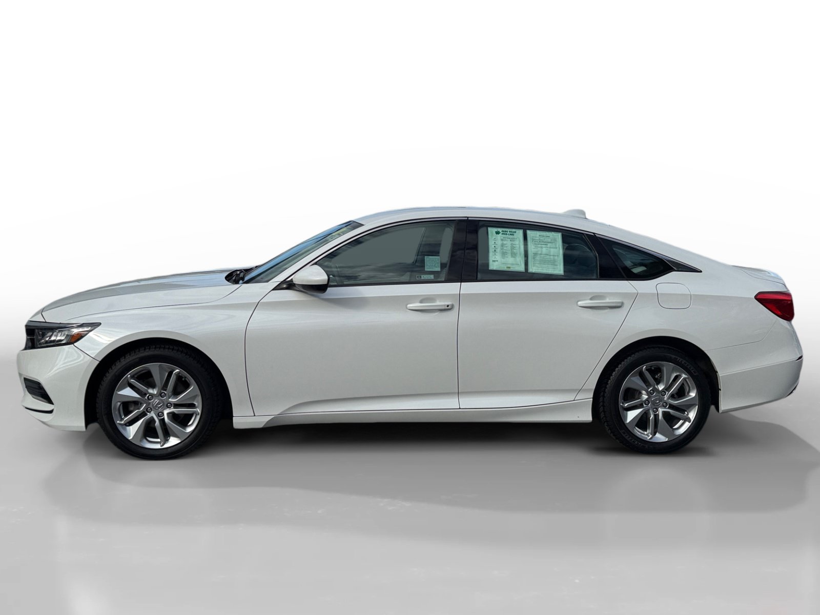 Used 2018 Honda Accord LX image 2