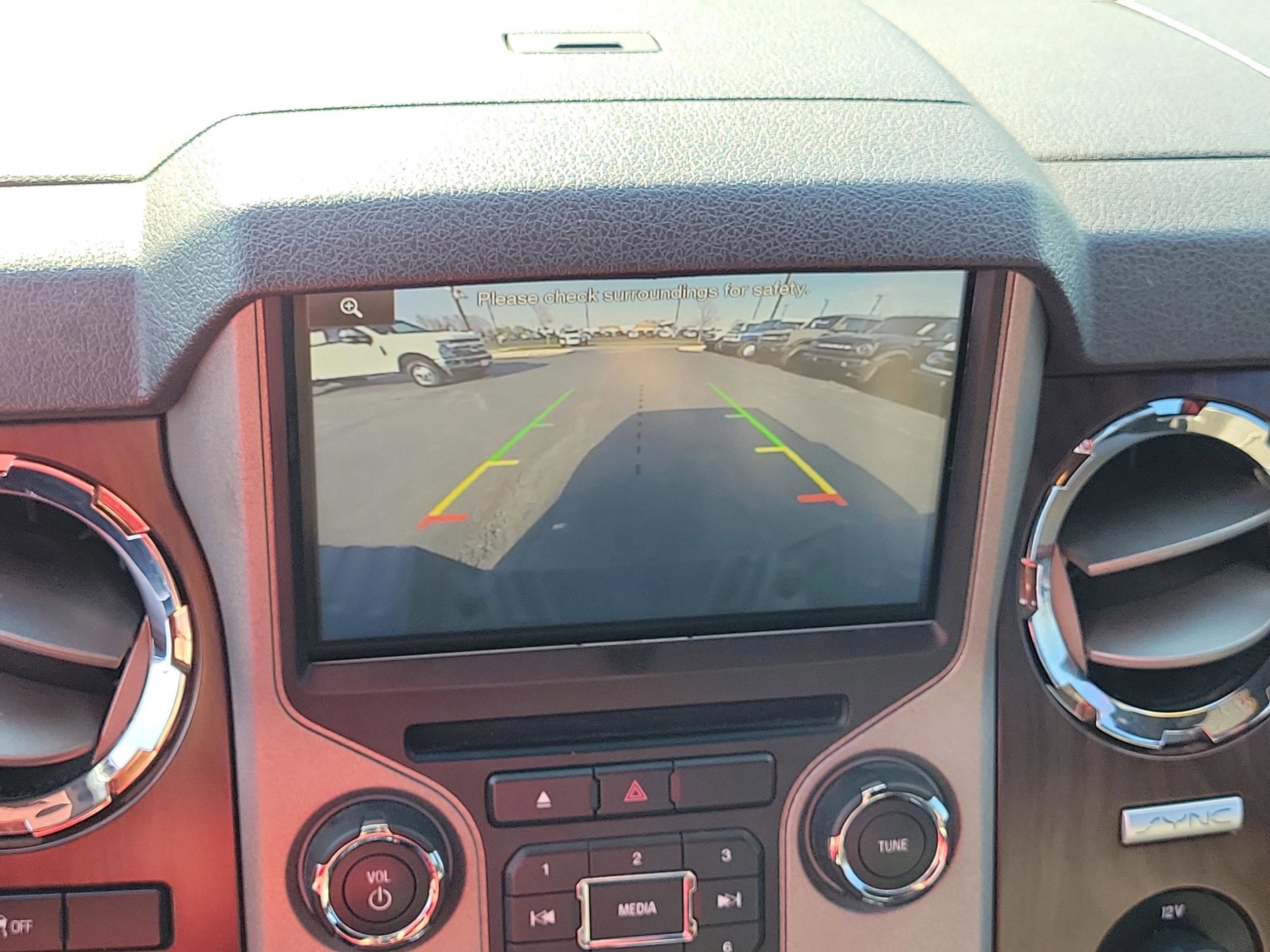 Used 2015 Ford F250 Lariat w/ Chrome Package image 27