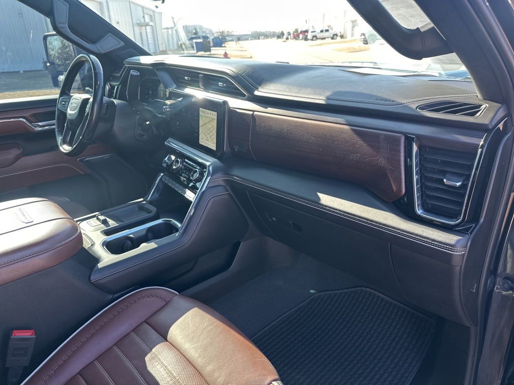 Used 2024 GMC Sierra 3500 Denali Ultimate image 55