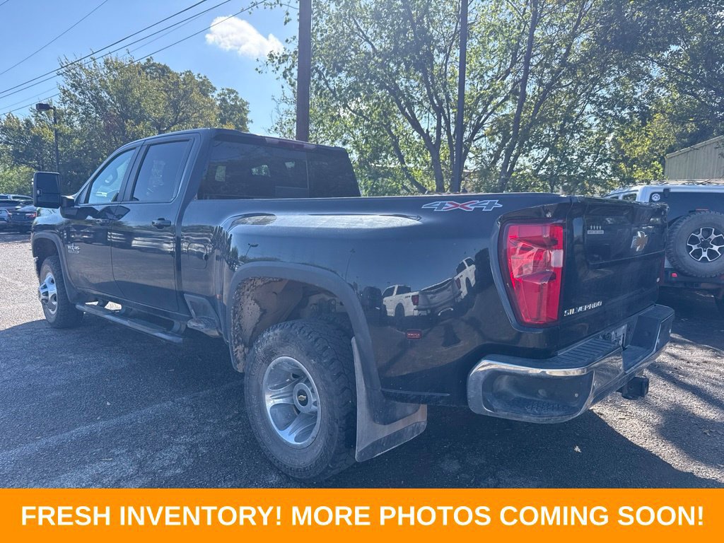 Used 2022 Chevrolet Silverado 3500 LT w/ Texas Edition AWD/4WD image 4
