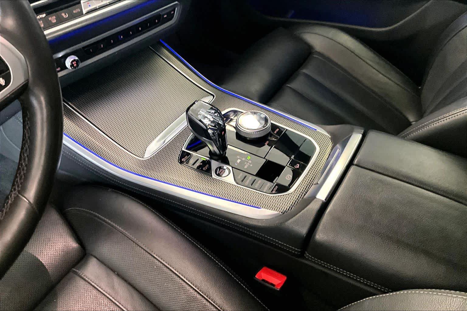 Used 2020 BMW X5 M50i AWD/4WD image 14
