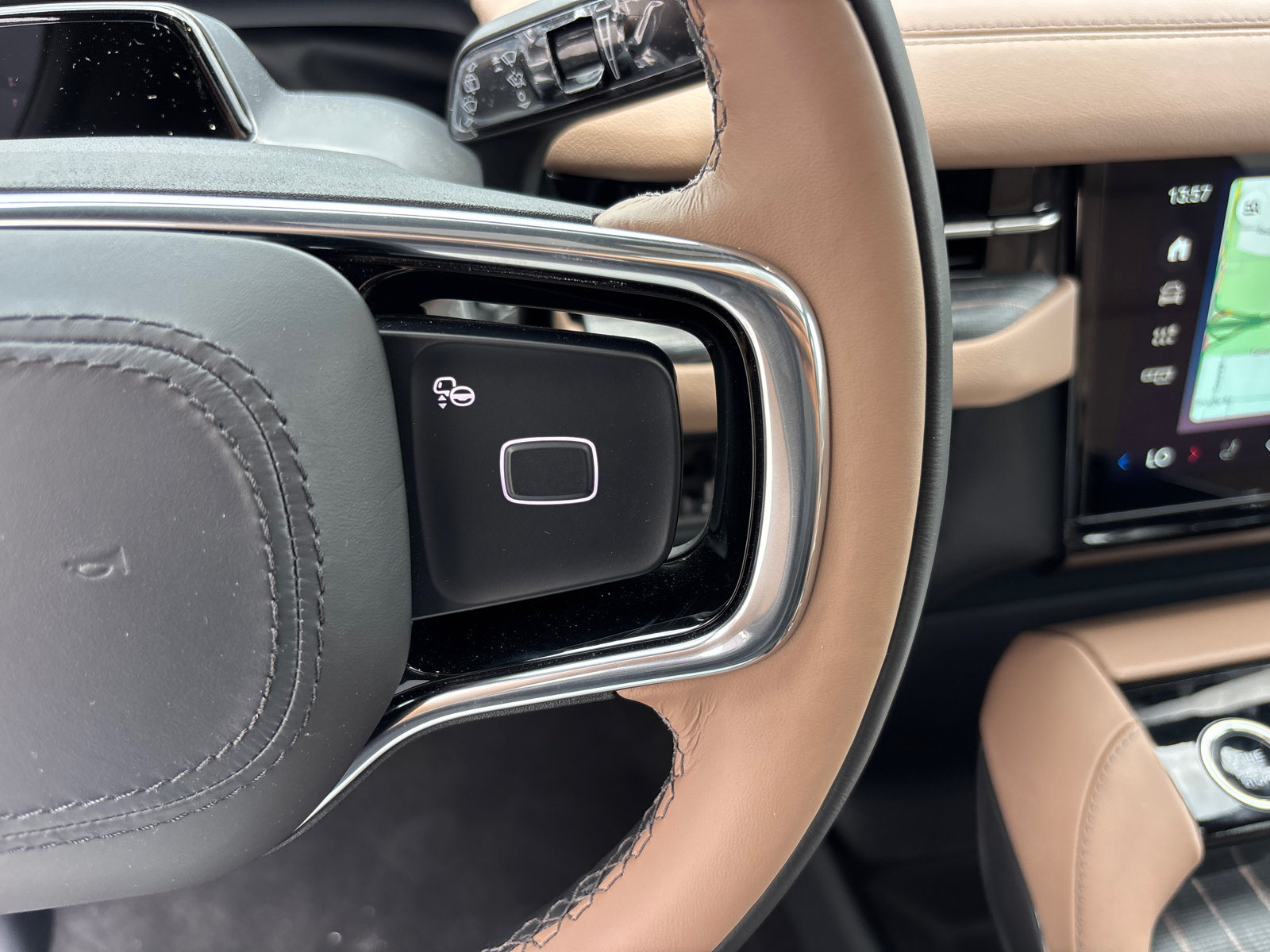 New 2026 Lincoln Navigator L Black Label AWD/4WD image 17