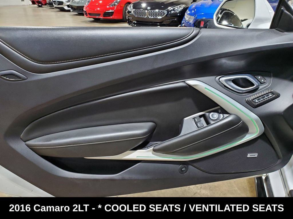 Used 2016 Chevrolet Camaro LT RWD image 8