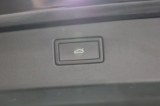 Used 2026 Volkswagen Tiguan SE AWD/4WD image 34