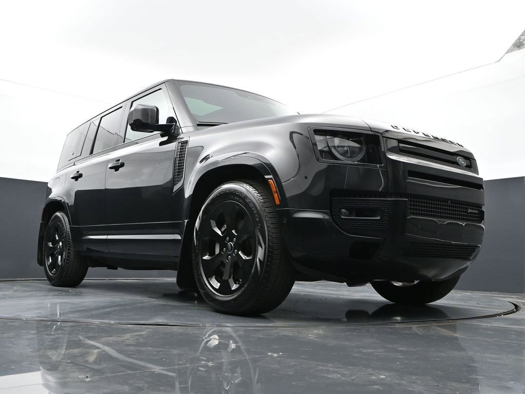 Used 2023 Land Rover Defender 110 X-Dynamic SE image 46