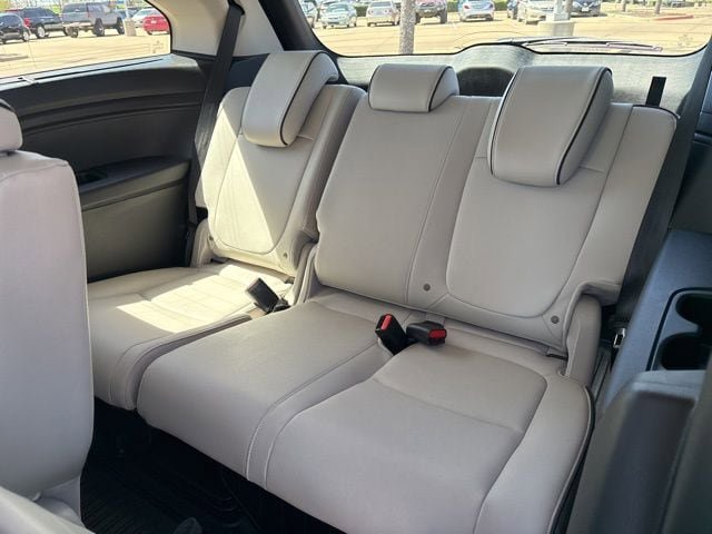 New 2026 Honda Odyssey Touring image 12