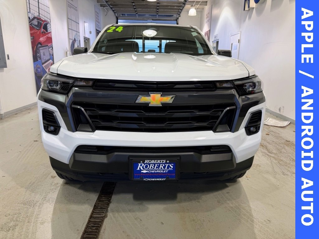 Used 2024 Chevrolet Colorado LT w/ LT Convenience Package III image 9