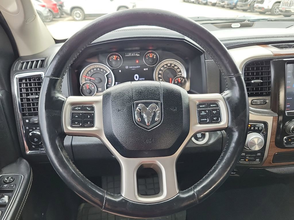 Used 2018 RAM 1500 Laramie w/ Convenience Group AWD/4WD image 24