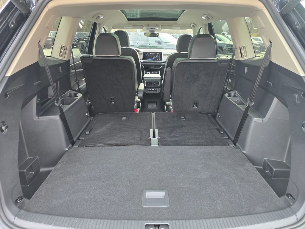 Used 2024 Volkswagen Atlas SEL Premium R-Line image 13