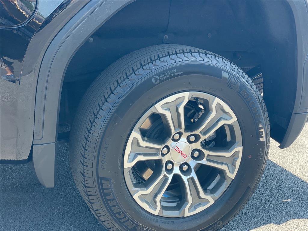 Used 2025 GMC Sierra 1500 SLT image 28