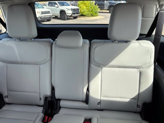 New 2027 Ford Expedition Max Platinum AWD/4WD image 17