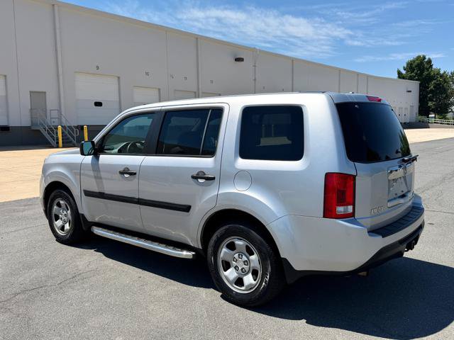 Used 2015 Honda Pilot LX image 3