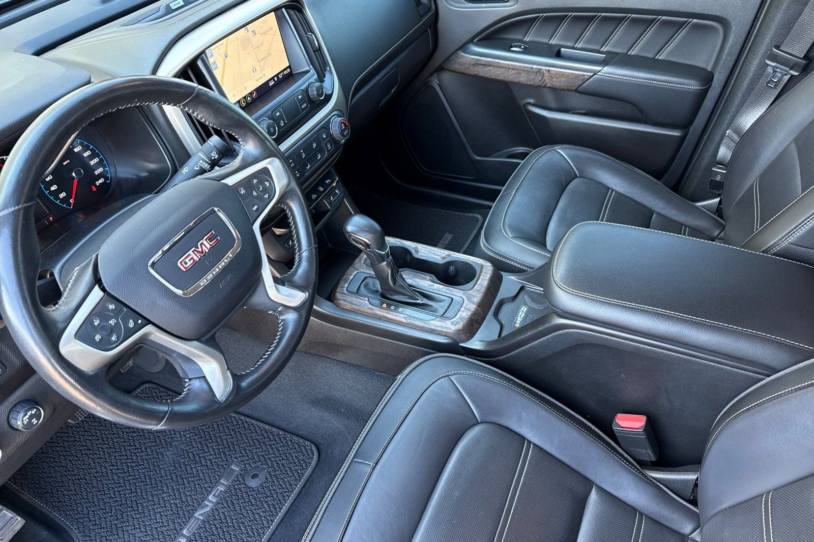 Used 2022 GMC Canyon Denali AWD/4WD image 10