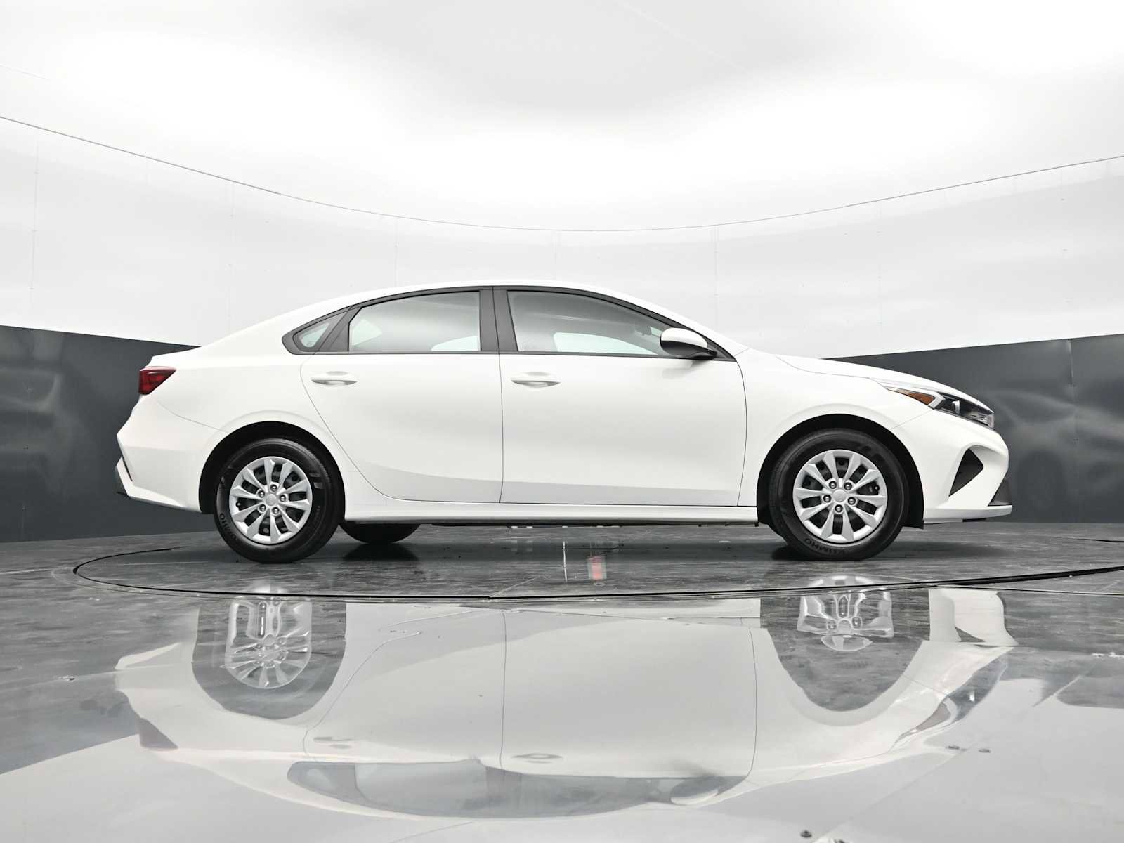 Used 2024 Kia Forte LX FWD image 28