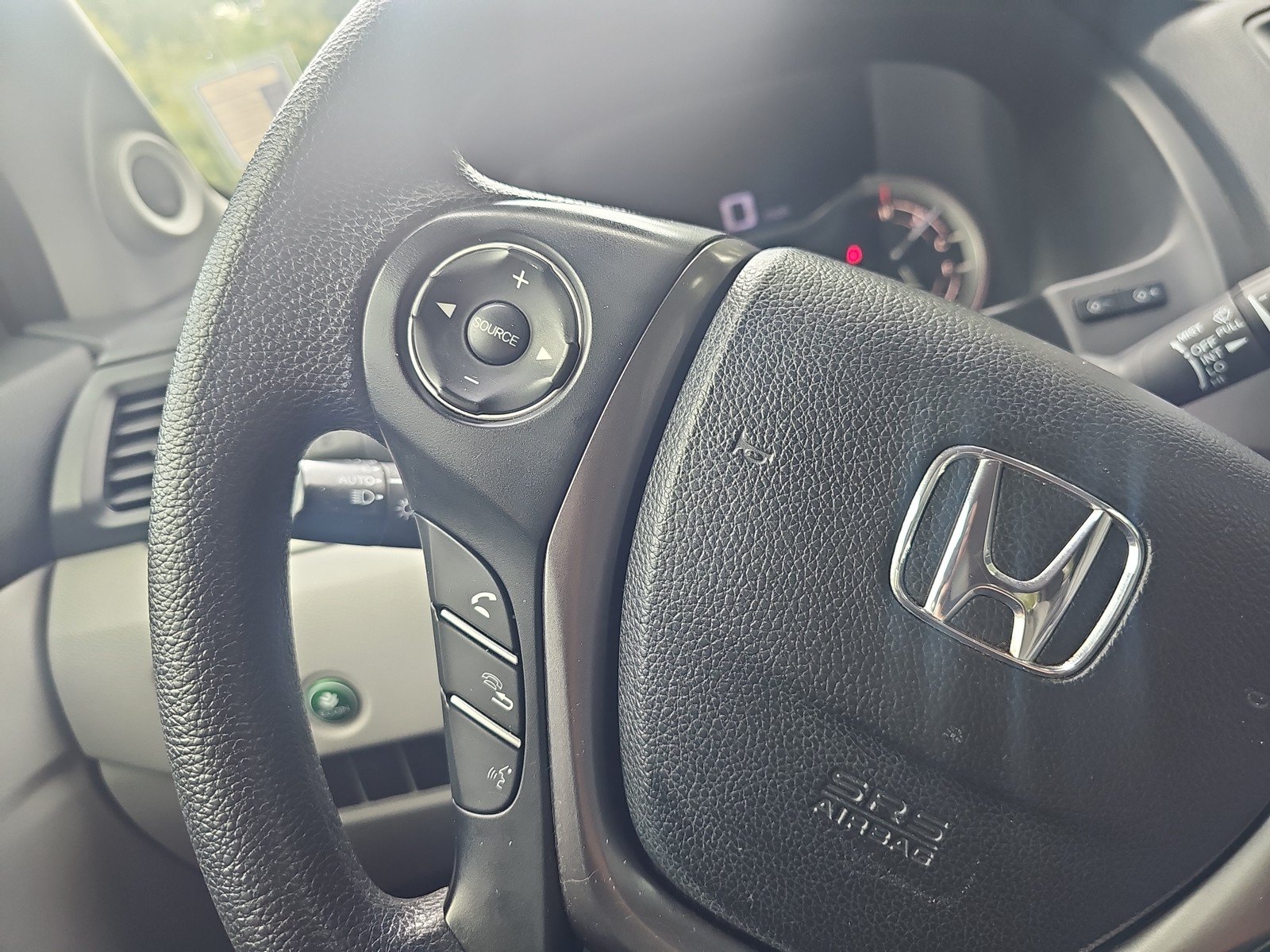 Used 2016 Honda Pilot LX image 18