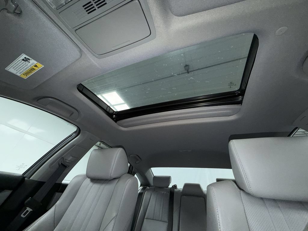 Used 2020 Honda Accord EX-L image 6
