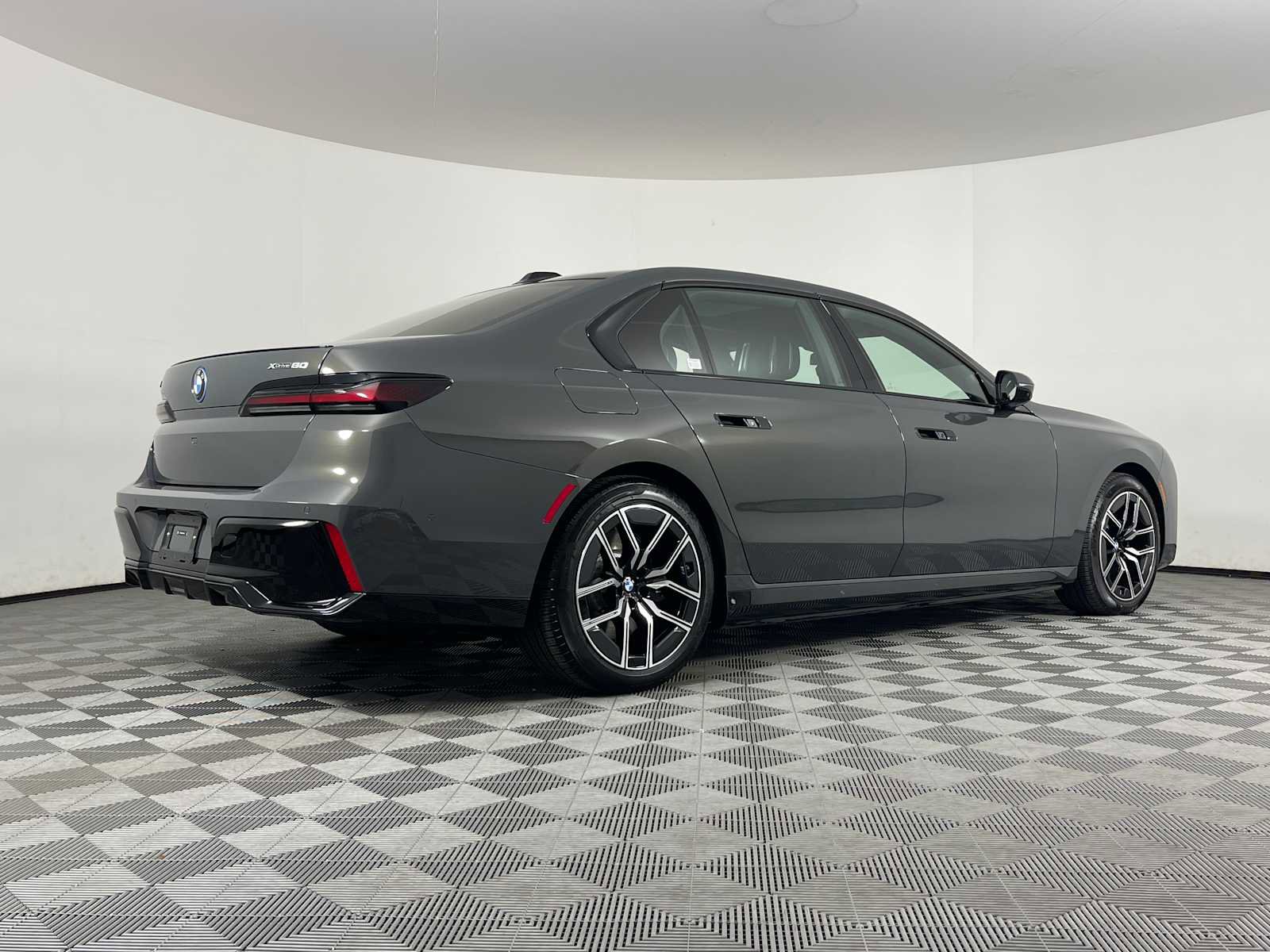 New 2026 BMW i7 xDrive60 w/ Executive Package image 13