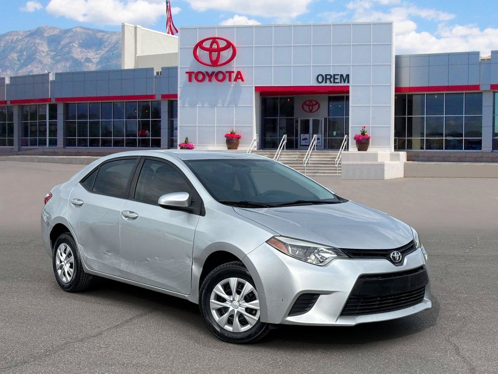 Used 2015 Toyota Corolla L FWD video 1