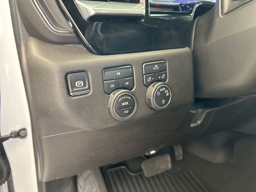 Used 2024 Chevrolet Silverado 2500 LT image 39