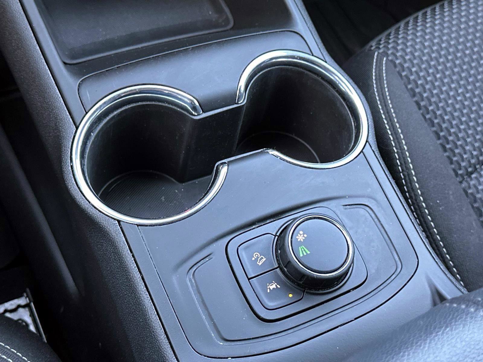 Certified 2023 GMC Terrain SLE image 25