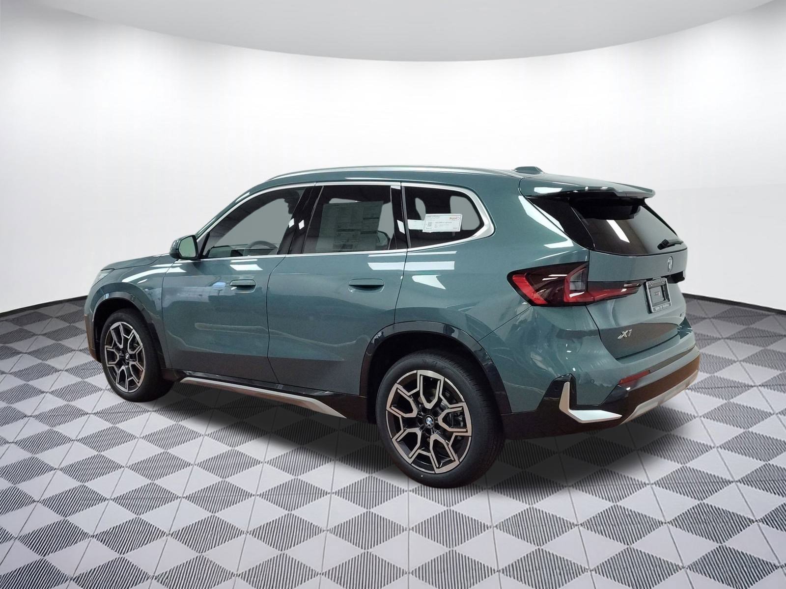 Used 2025 BMW X1 xDrive28i w/ Convenience Package image 3