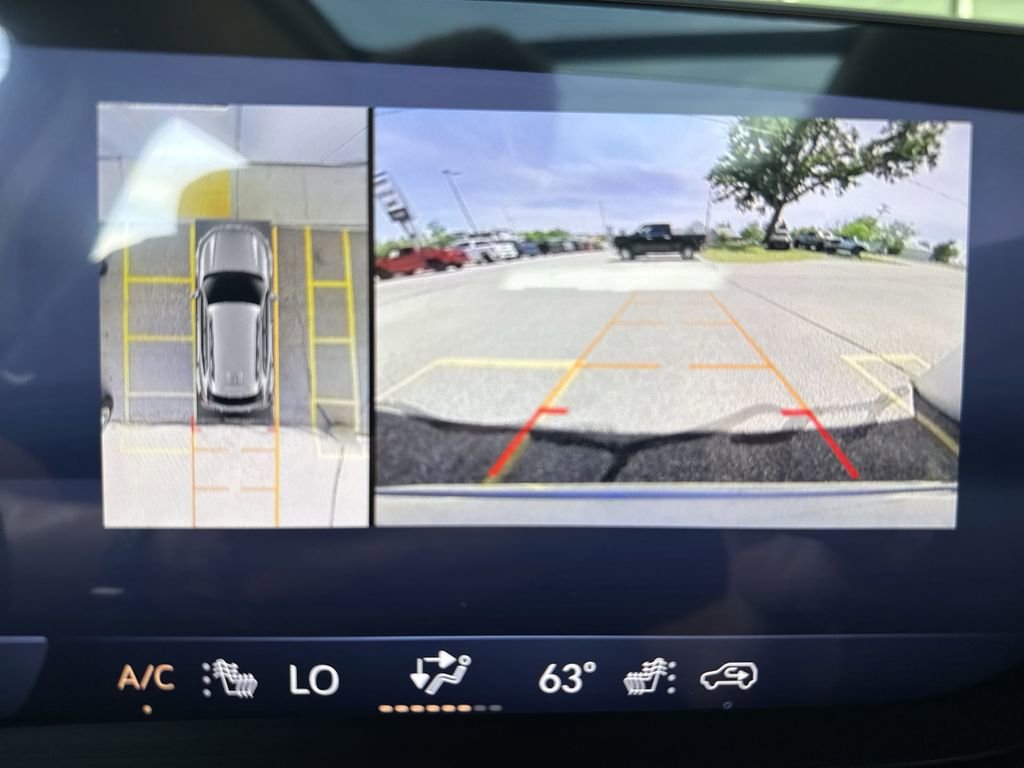 Certified 2025 Buick Envision Avenir AWD/4WD image 16