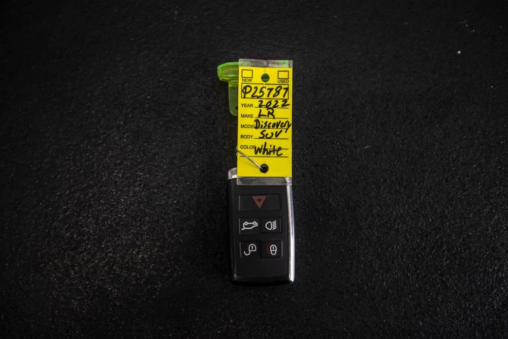 Used 2022 Land Rover Discovery Sport SE R-Dynamic image 46