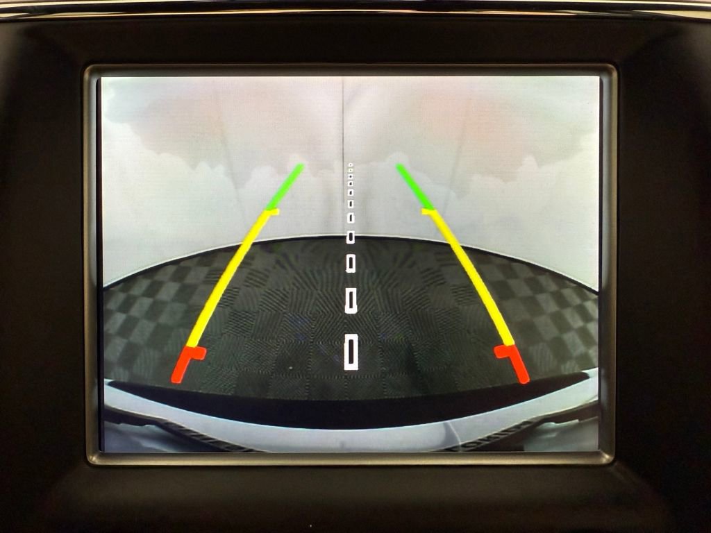 Used 2018 Jeep Grand Cherokee Laredo image 15