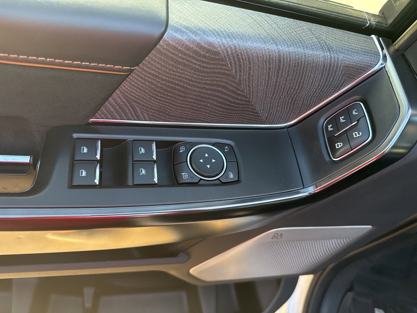 Used 2022 Ford F150 Platinum w/ Equipment Group 701A High image 12