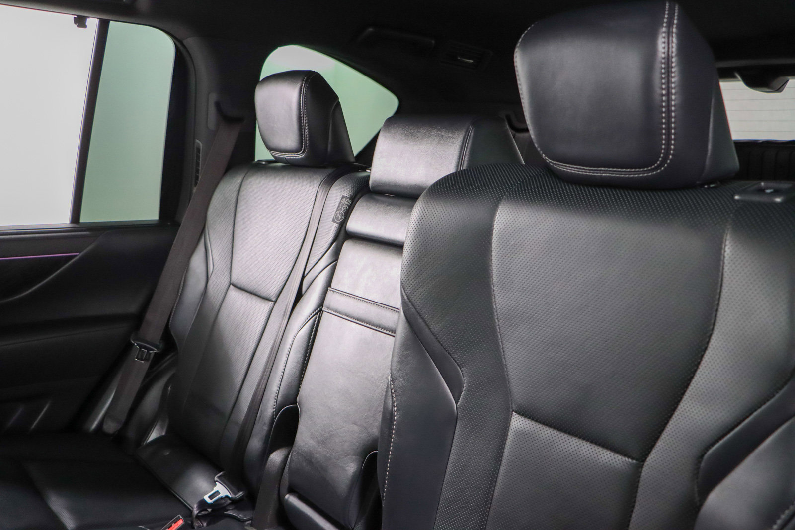 Used 2025 Lexus LX 600 4WD w/ Luxury Package image 28