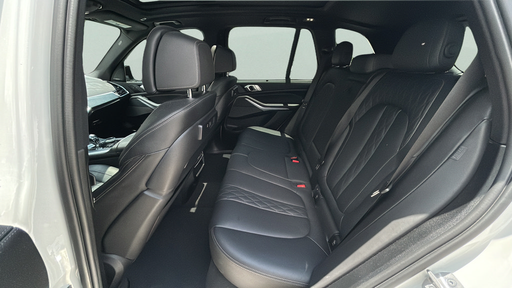 Used 2022 BMW X5 M50i w/ Executive Package AWD/4WD image 18