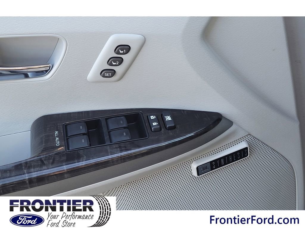 Used 2013 Toyota Venza Limited image 15
