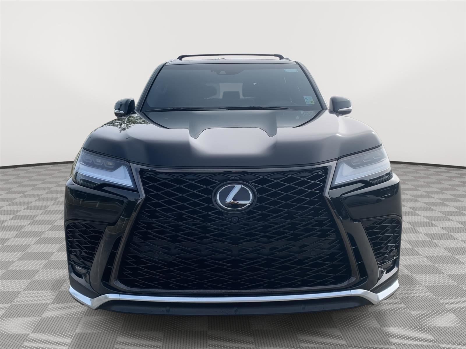 Used 2024 Lexus LX 600 F Sport image 8