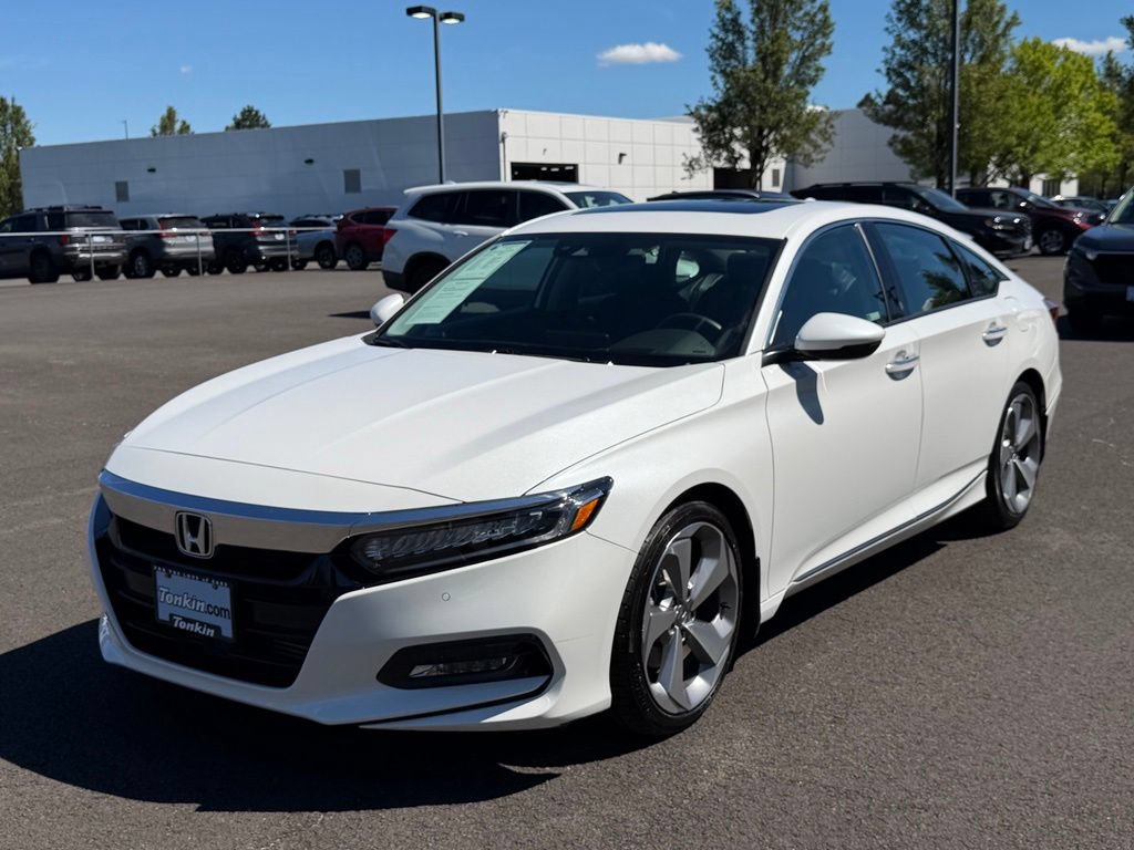 Used 2018 Honda Accord Touring image 4